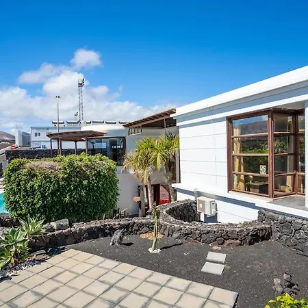 Oasis Villa